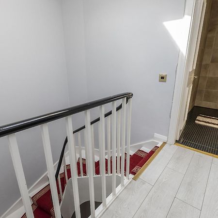 Gorgeous 4 Bedrooms Apartment Near Hyde Park And Oxford St ロンドン エクステリア 写真