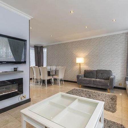 Gorgeous 4 Bedrooms Apartment Near Hyde Park And Oxford St ロンドン エクステリア 写真