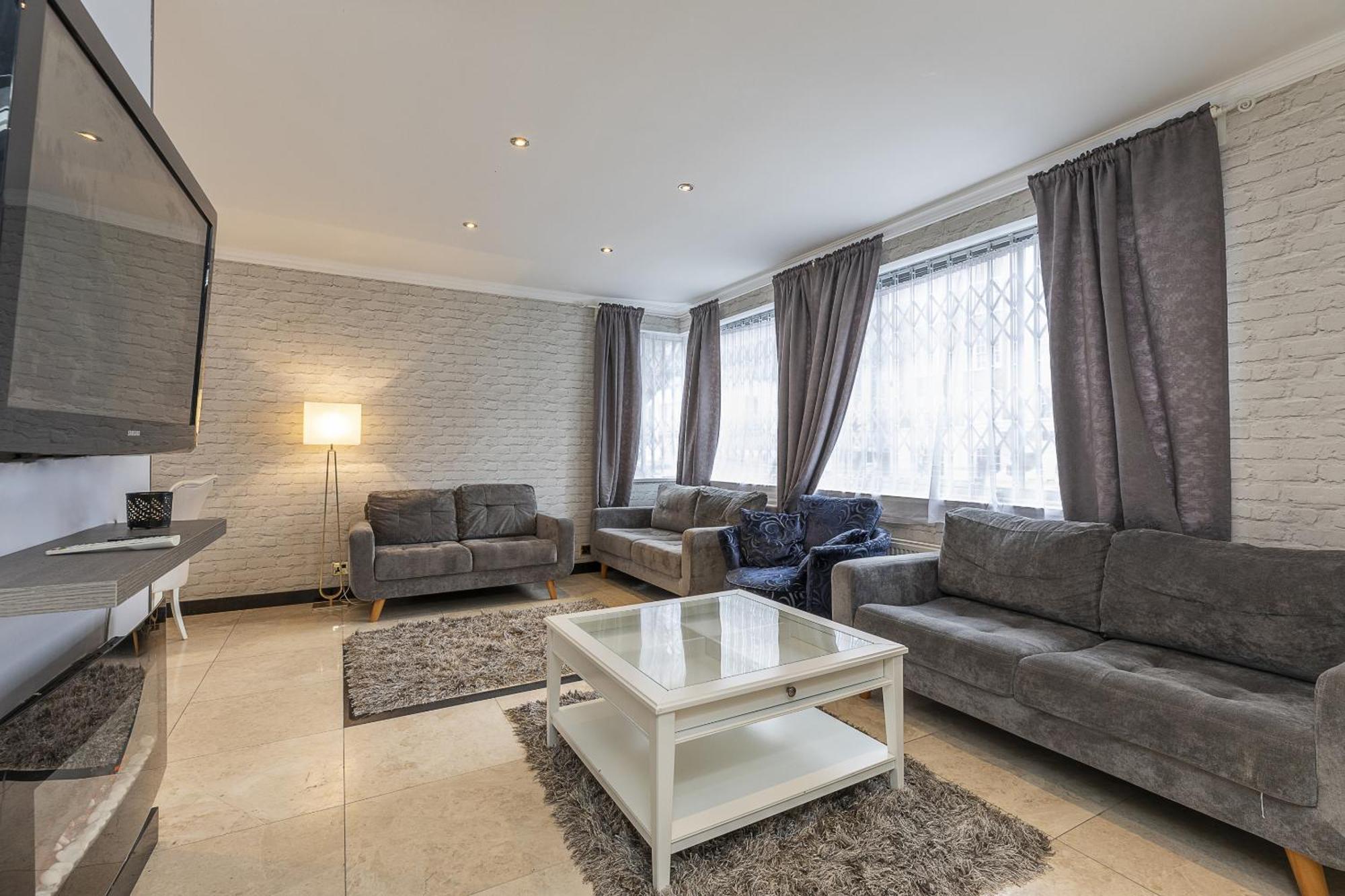 Gorgeous 4 Bedrooms Apartment Near Hyde Park And Oxford St ロンドン エクステリア 写真
