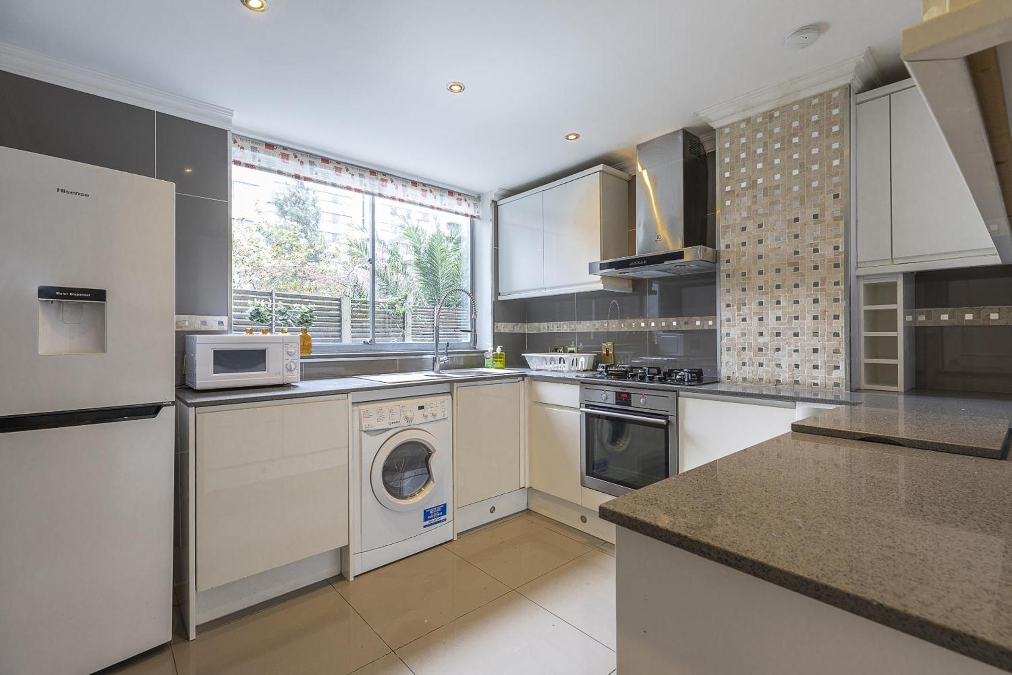 Gorgeous 4 Bedrooms Apartment Near Hyde Park And Oxford St ロンドン エクステリア 写真