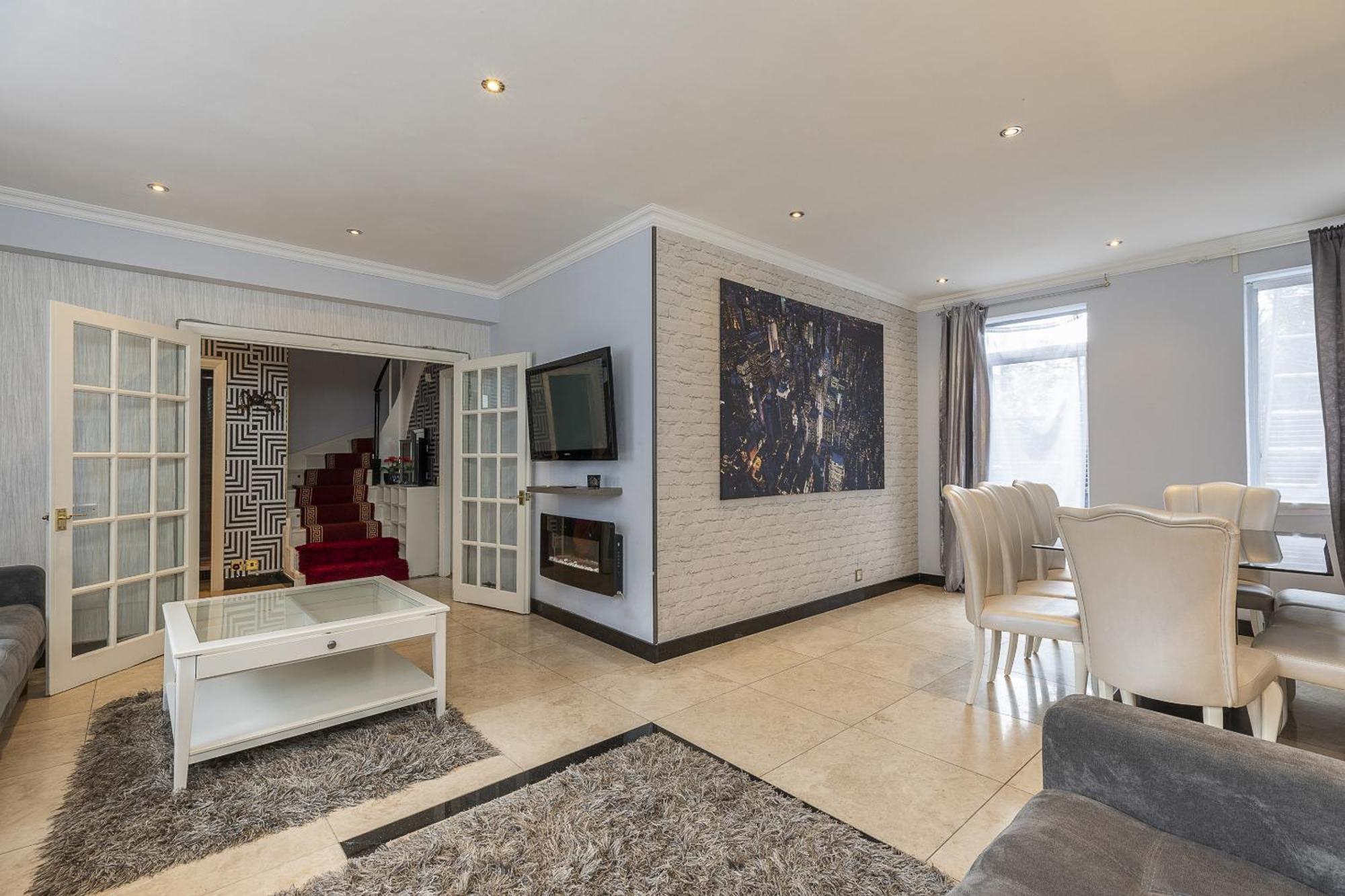 Gorgeous 4 Bedrooms Apartment Near Hyde Park And Oxford St ロンドン エクステリア 写真